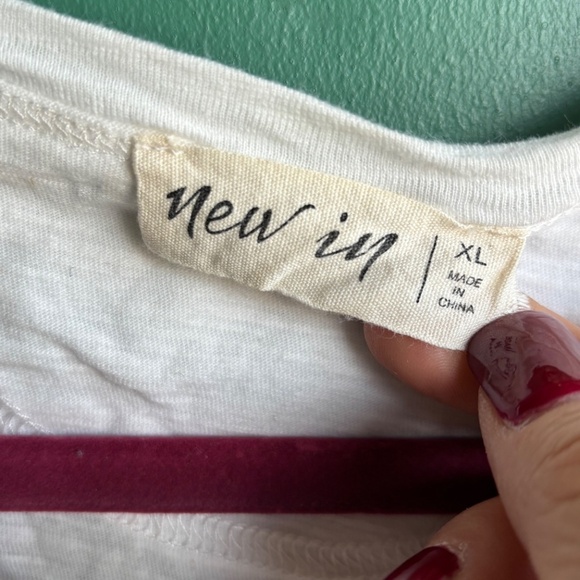 New In XL white tshirt great condition - Picture 4 of 6